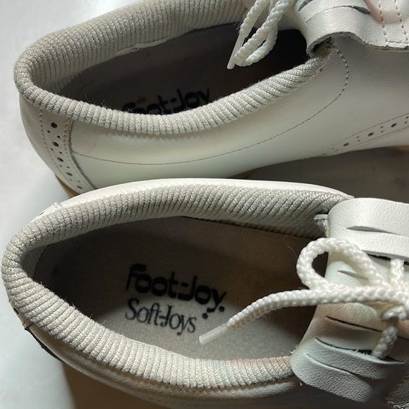 Footjoy Softjoy 98368 Wingtip White Spike Golf Shoes Women’s - Picture 5 of 7